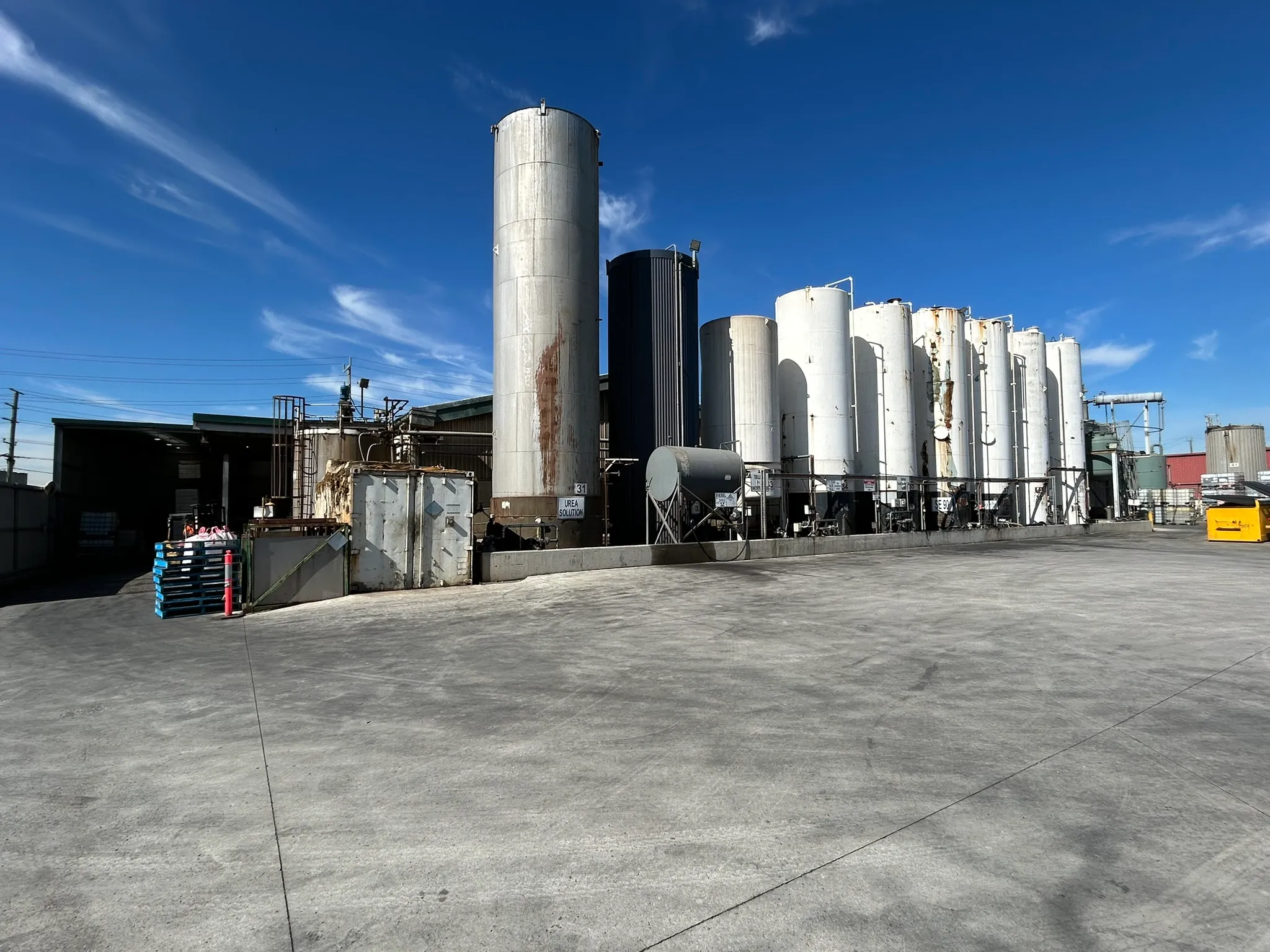 Tollman bulk storage tank farm at Laverton North